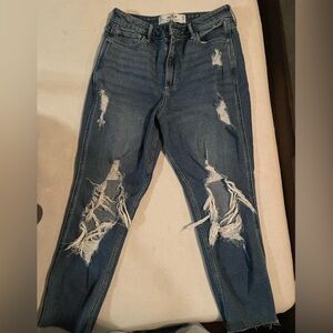 Hollister short ripped skinny jeans